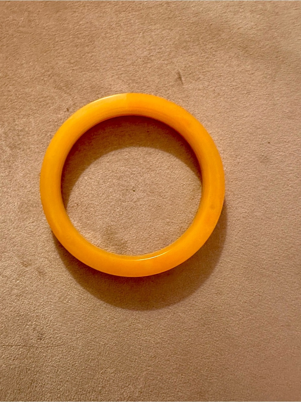 Yellow Striped Bakelite Round Bangle Bracelet - Picture 8 of 8